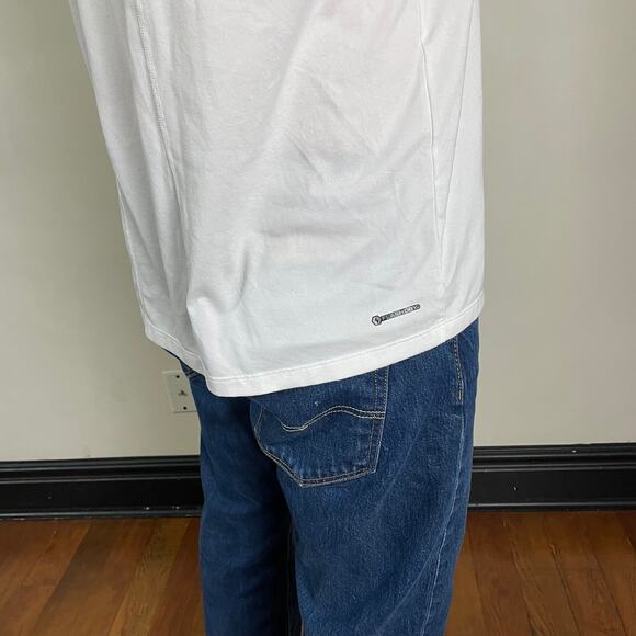 The North Face Athletic T Shirt - Picture 3 of 5